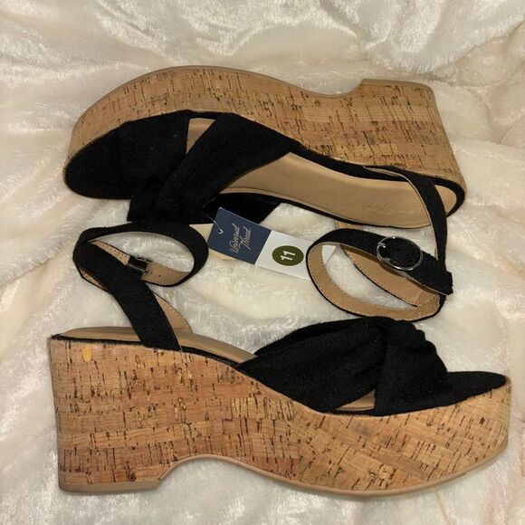 Universal Thread Wedges in Black with Cork Heel Size 11 NWT - Picture 1 of 11